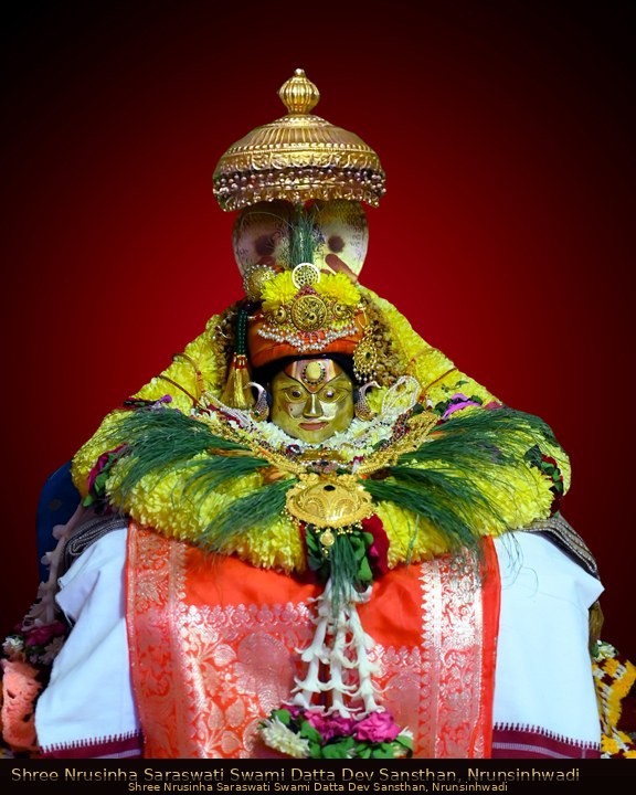 उत्सव मूर्ती